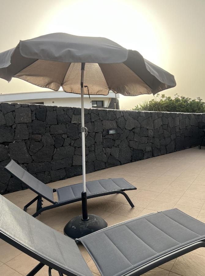 Bungalow Apartamento Sol Famara Ngoại thất bức ảnh