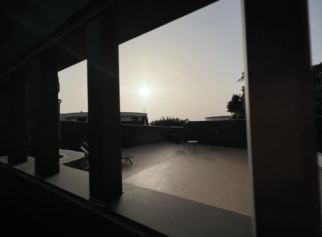 Bungalow Apartamento Sol Famara Ngoại thất bức ảnh