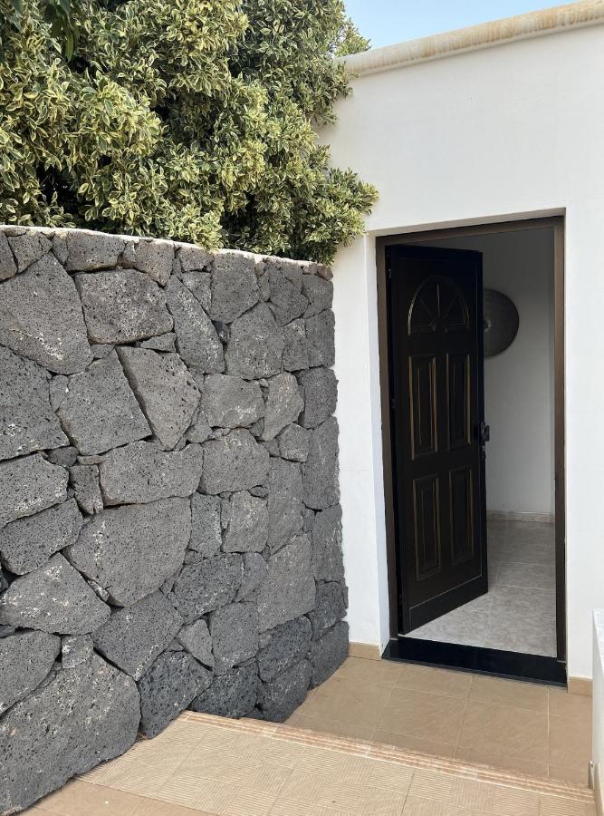 Bungalow Apartamento Sol Famara Ngoại thất bức ảnh