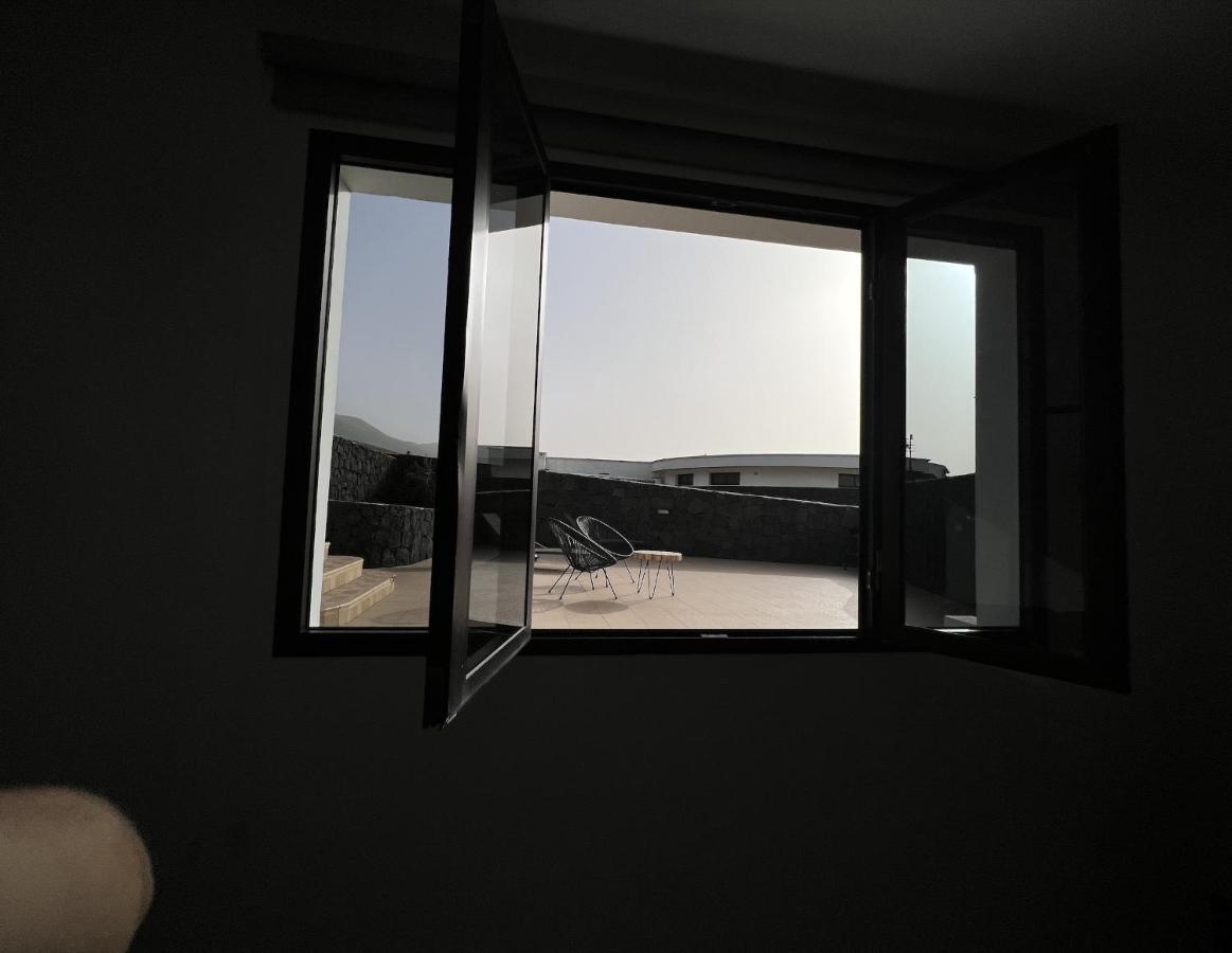 Bungalow Apartamento Sol Famara Ngoại thất bức ảnh